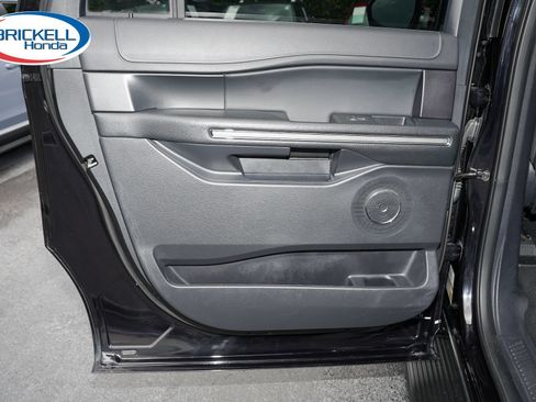 Used 2024 Ford Expedition Max XLT RWD image 14