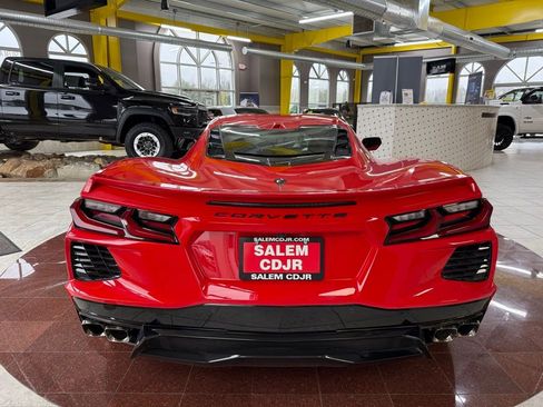 Used 2022 Chevrolet Corvette Stingray Premium Cpe w/ Z51 Performance Package image 4