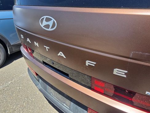 Used 2025 Hyundai Santa Fe Limited AWD/4WD image 10