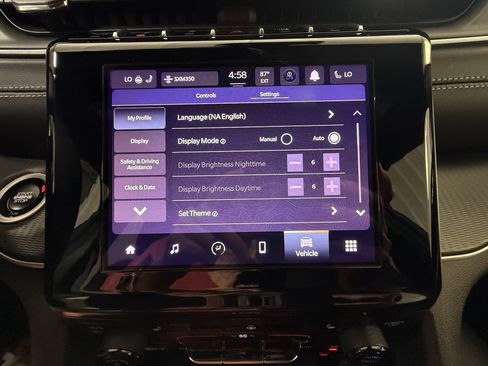 Used 2025 Jeep Grand Cherokee L Laredo w/ Luxury Tech Group I AWD/4WD image 30