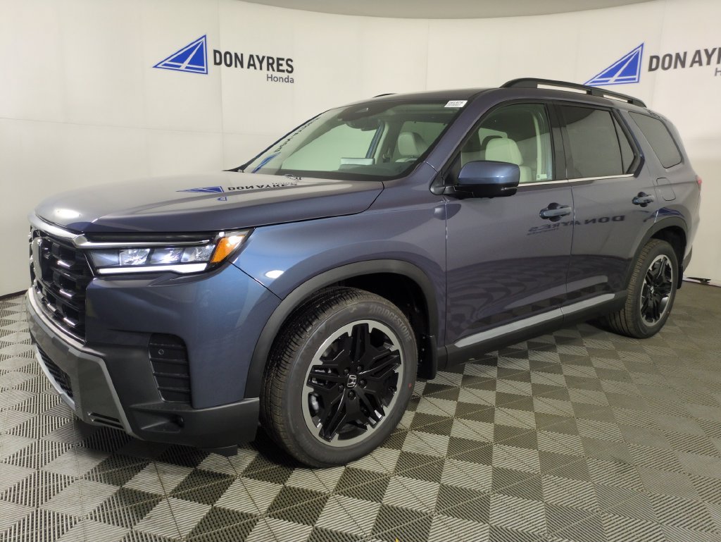 New 2026 Honda Pilot Touring image 1