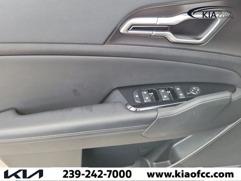 Certified 2024 Kia Sportage EX FWD image 29