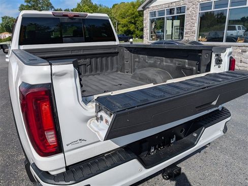 Used 2020 GMC Sierra 2500 AT4 w/ AT4 Premium Package AWD/4WD image 15