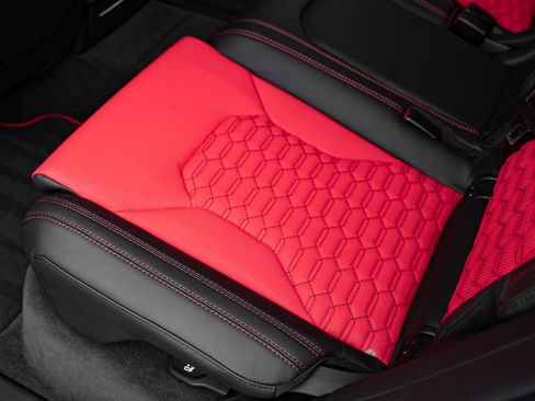 Used 2020 Lamborghini Urus image 36