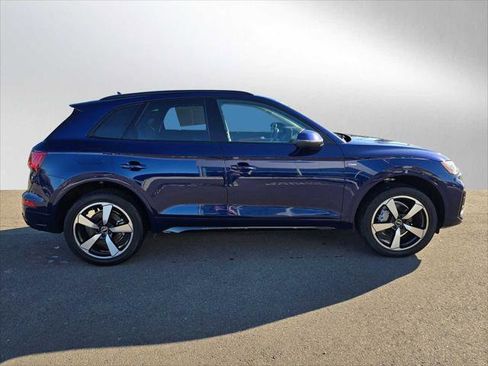 Used 2023 Audi Q5 2.0T Premium Plus w/ Premium Plus Package image 2