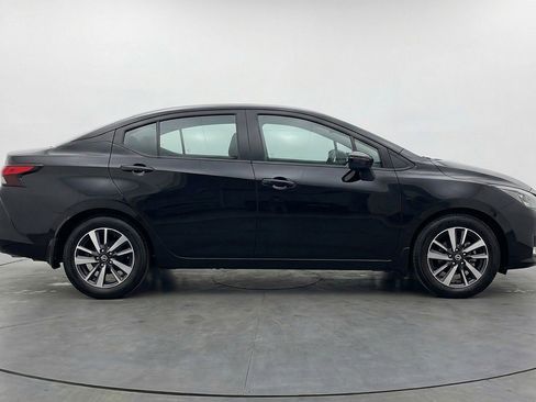 Used 2025 Nissan Versa SV FWD image 11