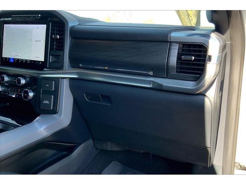 Used 2024 Ford F150 Lariat w/ FX4 Off-Road Package AWD/4WD image 18