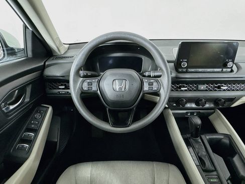 Certified 2023 Honda Accord EX image 22
