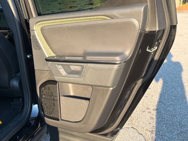 Used 2025 Rivian R1T Adventure Dual AWD/4WD image 18