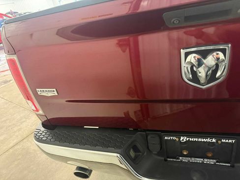 Used 2017 RAM 1500 Laramie w/ Convenience Group AWD/4WD image 17