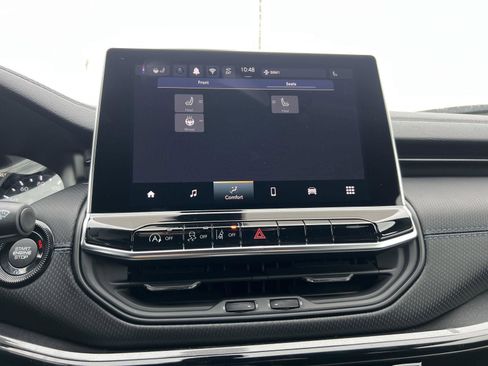 New 2026 Jeep Compass Latitude image 19