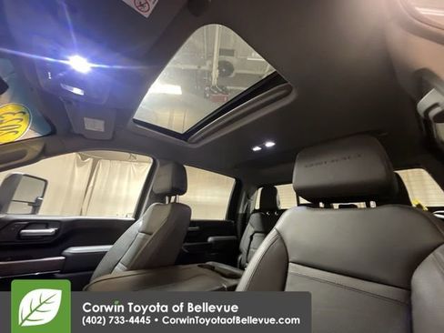 Used 2023 GMC Sierra 3500 Denali w/ Technology Package image 23