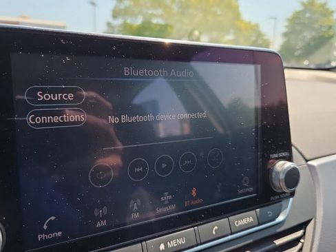 Used 2024 Nissan Altima 2.5 SR FWD image 46