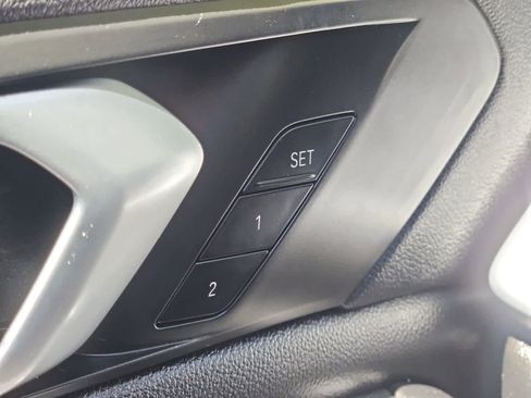 Used 2019 BMW X5 xDrive40i w/ Premium Package 2 image 18