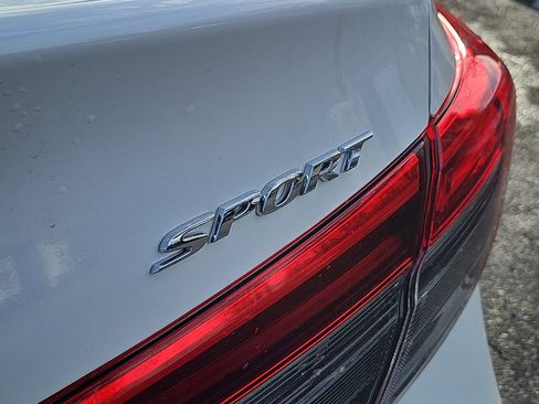 Certified 2024 Honda Civic Sport image 12