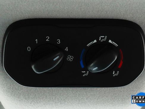 Used 2019 Ford Transit 350 XLT image 32