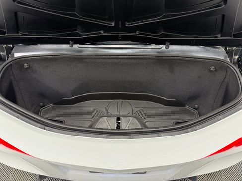 Used 2023 Chevrolet Corvette Stingray Premium Conv w/ Battery Protection Package RWD image 32