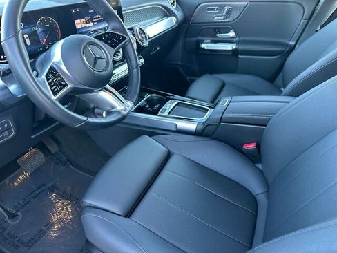 Used 2025 Mercedes-Benz GLB 250 GLB 250 4D Sport Utility 4MATI image 11