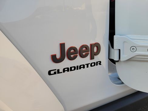 Used 2022 Jeep Gladiator Mojave w/ LED Lighting Group image 28