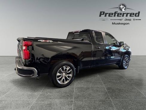 Used 2021 Chevrolet Silverado 1500 LT w/ All Star Edition Plus AWD/4WD image 17