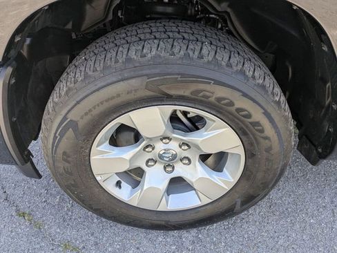 Used 2025 RAM 1500 Big Horn AWD/4WD image 9