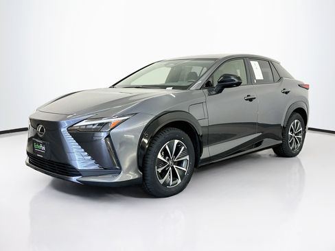 Used 2023 Lexus RZ 450e Premium w/ Technology Package AWD/4WD image 3
