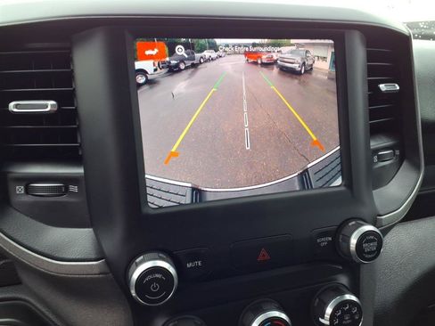 Used 2024 RAM 2500 Tradesman w/ Chrome Appearance Group AWD/4WD image 26