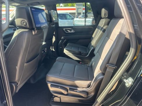 Used 2023 Chevrolet Tahoe Z71 w/ Luxury Package AWD/4WD image 22
