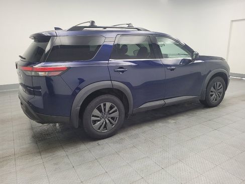 Used 2022 Nissan Pathfinder SV w/ Cargo Package FWD image 10