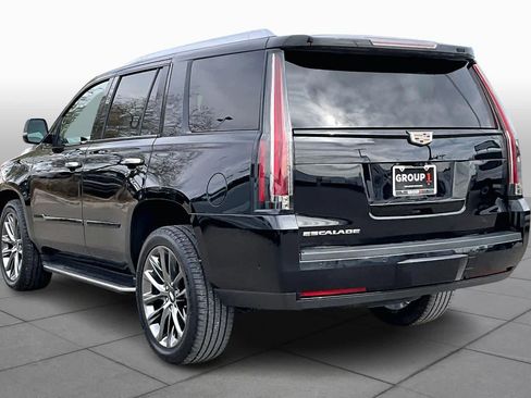 Used 2020 Cadillac Escalade Luxury w/ Escalade Sport Edition image 12