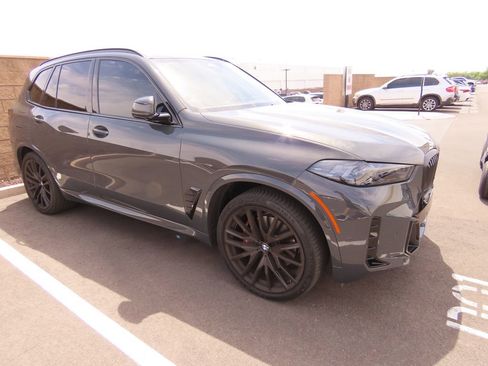 Used 2026 BMW X5 xDrive40i w/ M Sport Package image 2
