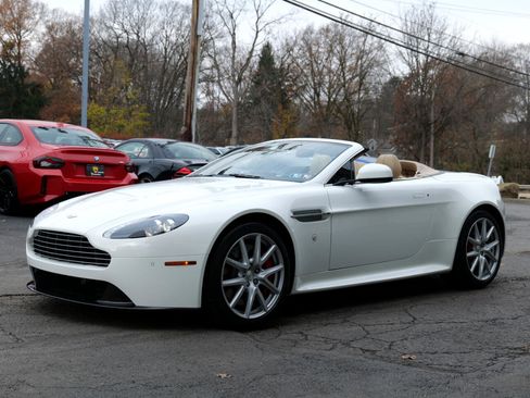 Used 2015 Aston Martin V8 Vantage S image 10