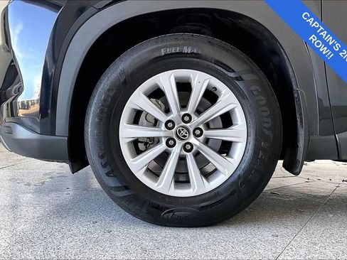 Used 2024 Toyota Grand Highlander XLE image 11