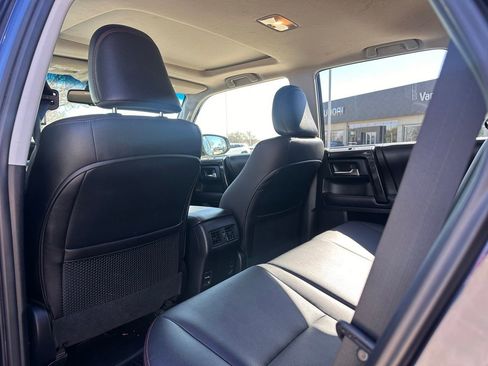 Used 2018 Toyota 4Runner TRD Off-Road Premium image 14