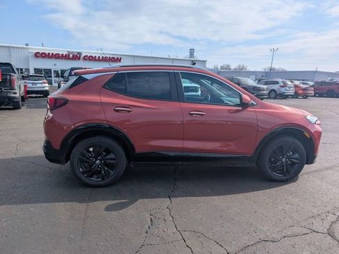 Certified 2024 Buick Encore GX Sport Touring image 9