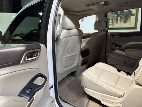 Used 2016 GMC Yukon XL Denali w/ Open Road Package RWD image 26