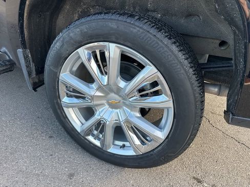 Used 2023 Chevrolet Silverado 1500 High Country w/ High Country Premium Package image 8