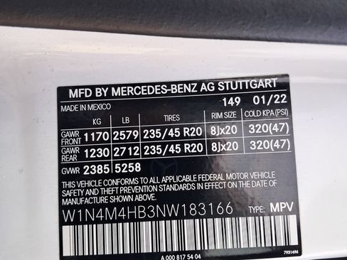 Used 2022 Mercedes-Benz GLB 250 4MATIC image 38