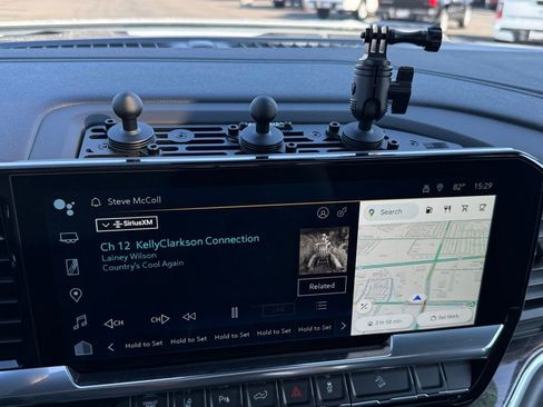 Used 2024 Chevrolet Silverado 2500 LTZ w/ LTZ Convenience Package image 28