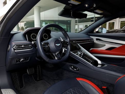 Used 2024 Aston Martin DB12 Coupe RWD image 50