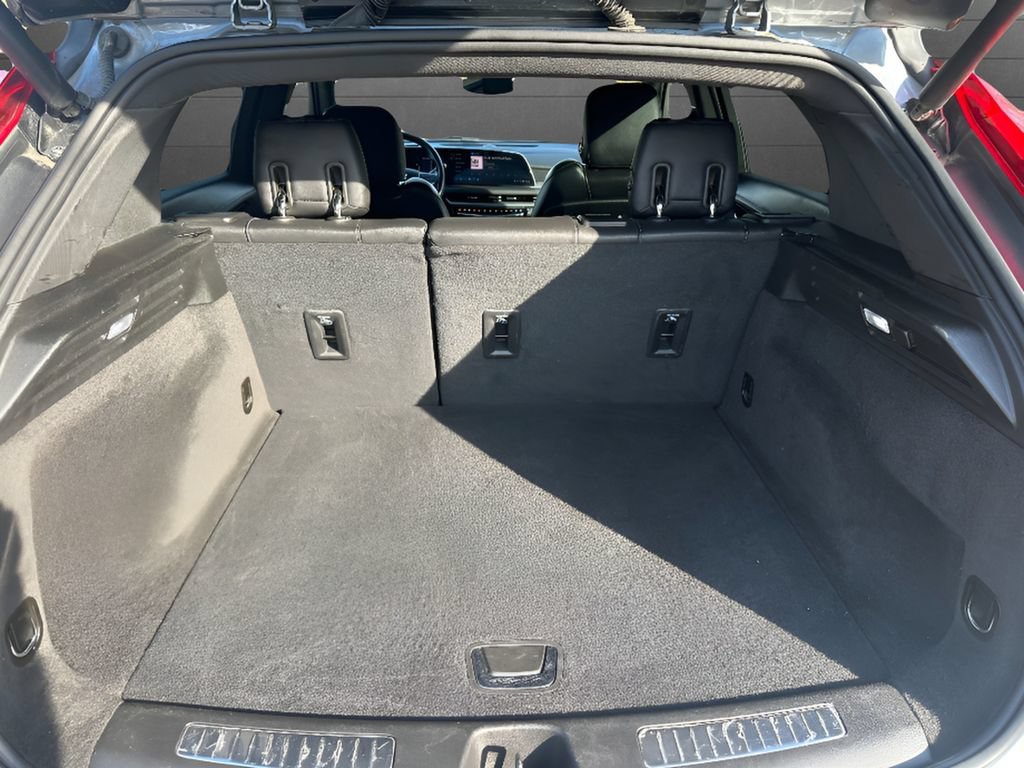 Used 2024 Cadillac XT4 Premium Luxury FWD image 10