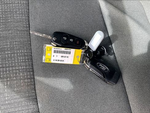 Used 2025 Ford F250 XLT image 30