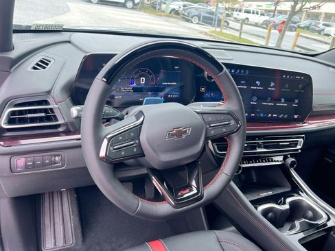 New 2026 Chevrolet Traverse RS image 15