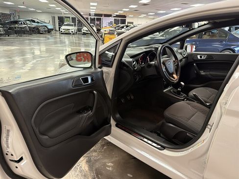Used 2018 Ford Fiesta ST FWD image 17