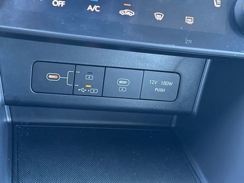 Used 2025 Hyundai Sonata SEL FWD image 33