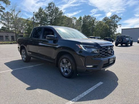 Used 2024 Honda Ridgeline TrailSport image 4