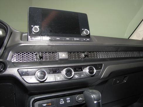 Used 2023 Honda CR-V EX image 7