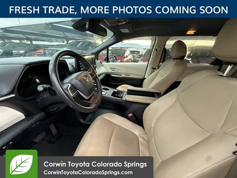 Used 2023 Toyota Sienna XLE w/ XLE Plus Package AWD/4WD image 12