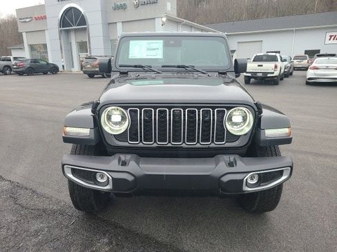 New 2025 Jeep Wrangler Unlimited Sahara w/ Technology Group image 8