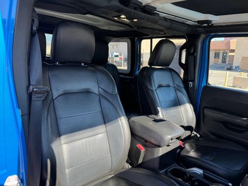 Used 2021 Jeep Wrangler Unlimited Sahara image 17